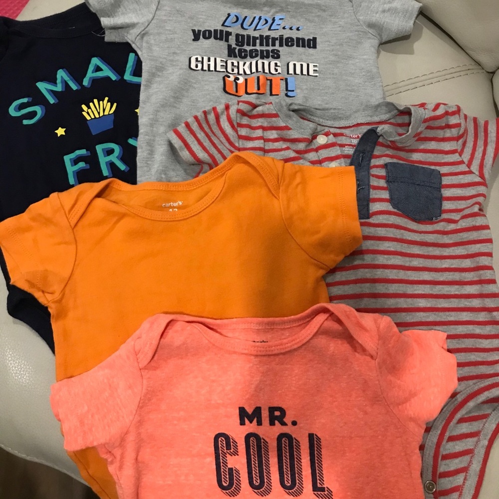 Gap & Carters 12-18 months (5 pieces)